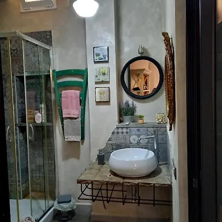 Art Deco City Center Near The Beach! Terracina Buitenkant foto
