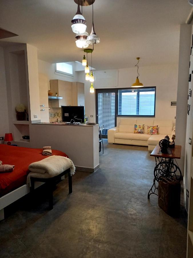 Art Deco Center Near The Beach! Apartment *