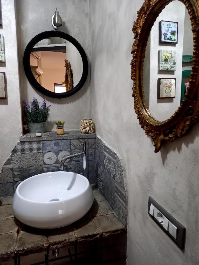 Apartment Art Deco Center Near The Beach! Terracina